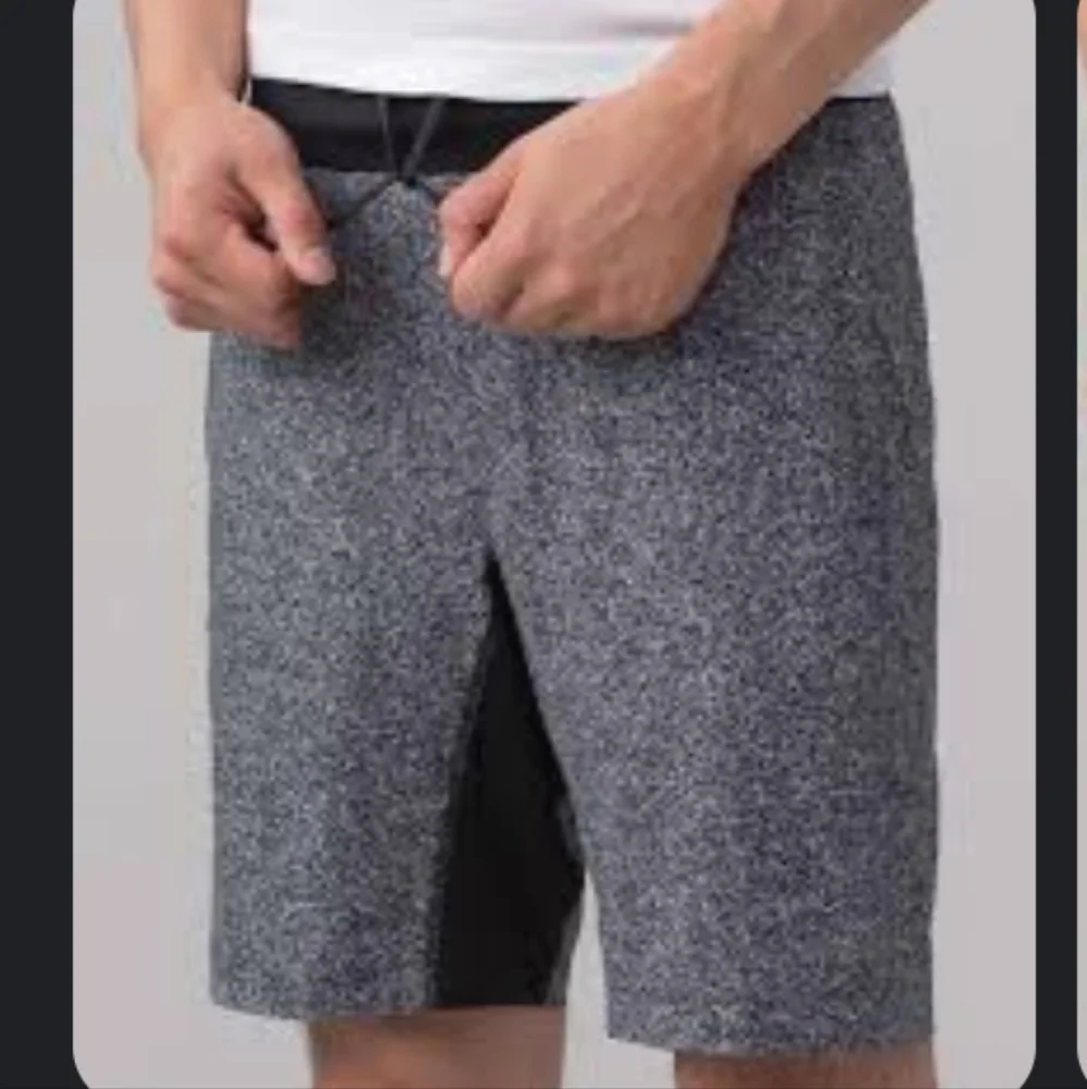 Lululemon athletic short XXL‎